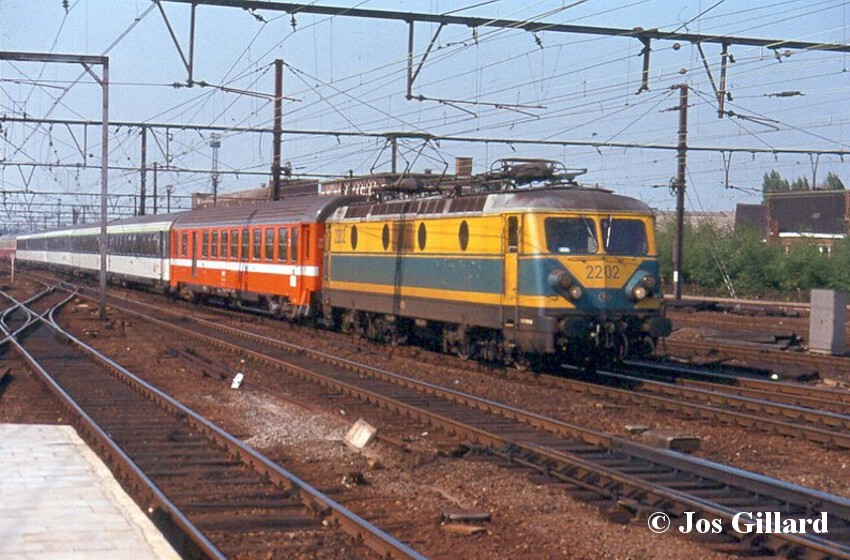 002.2202 ge. SNCF-Leuven. 13-05-82.jpg
