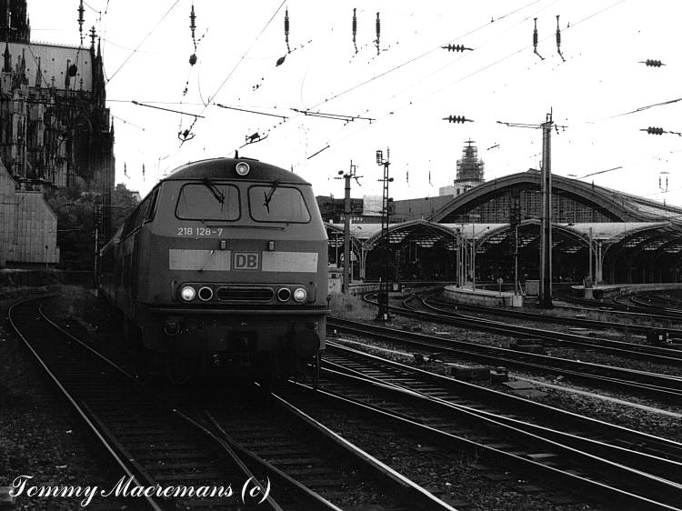 DB 218 128-7.jpg