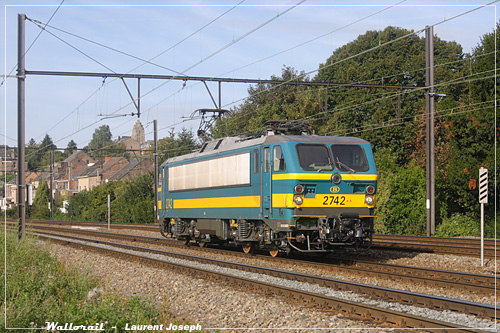 2742.jpg
