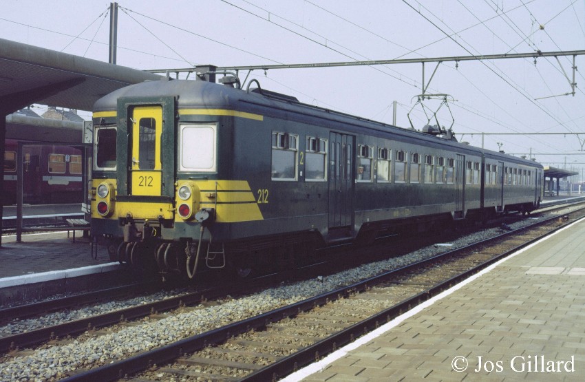 001.212 Landen 4-4-1988.jpg
