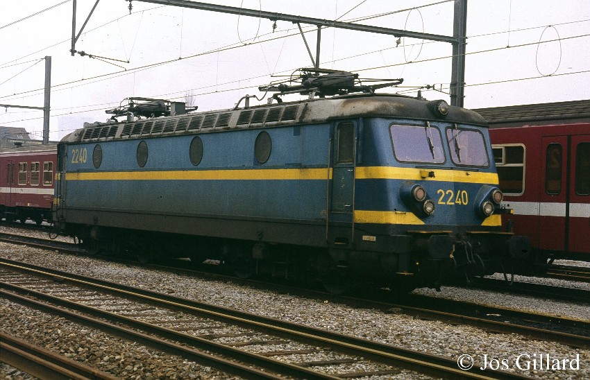 03.2240 bl. HUY.1.jpg