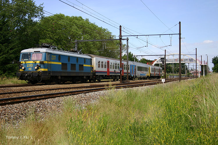 HLE 2317 Fki Meetrijtuig.jpg