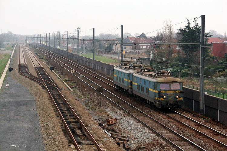 HLE 2342 Y Schijn.jpg