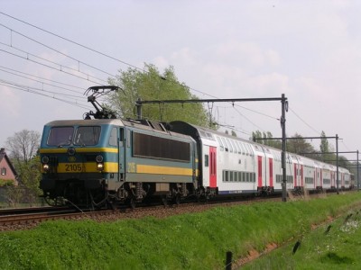 2105bis.JPG