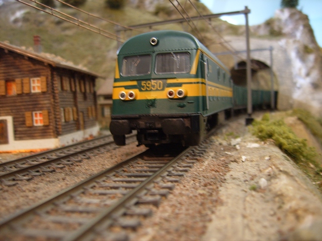 SUC52424x.jpg