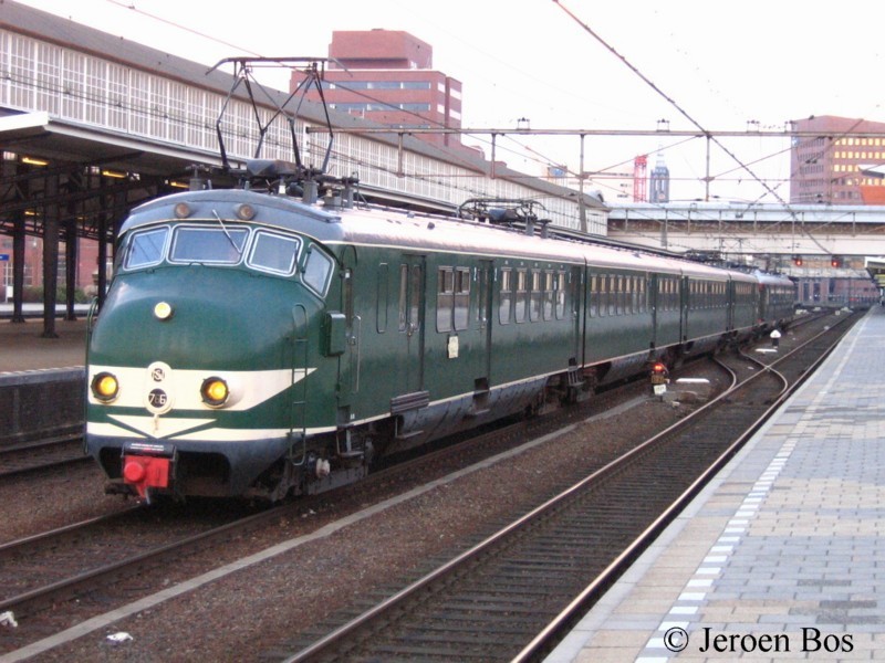 Mat'54 Green liverie Amersfoort 11-03-06