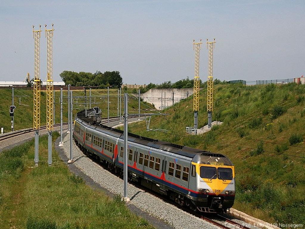 EMU 311 (2)