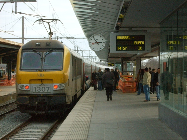 HLE13_07_1x.jpg