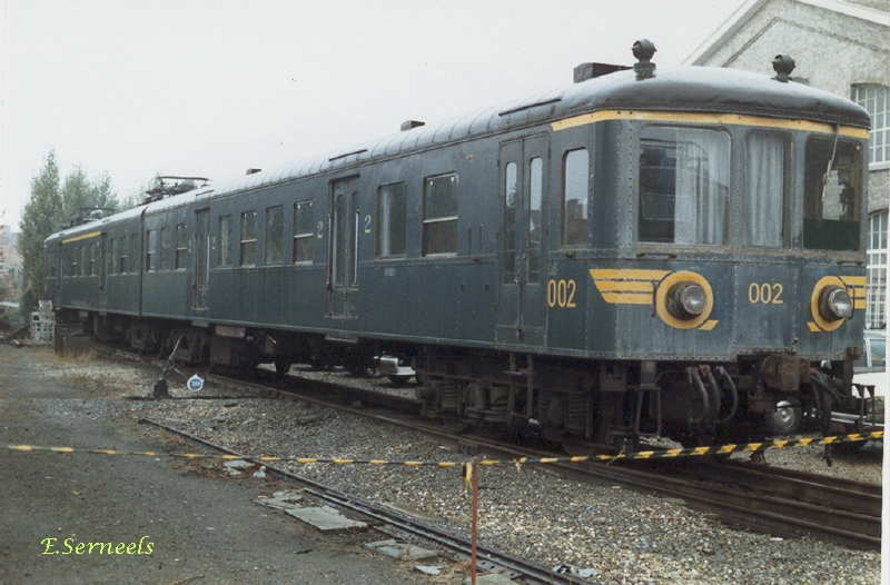 002-2.jpg