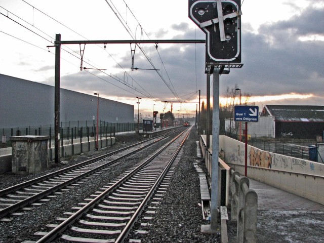 Station_Bierges-Walibi.JPG